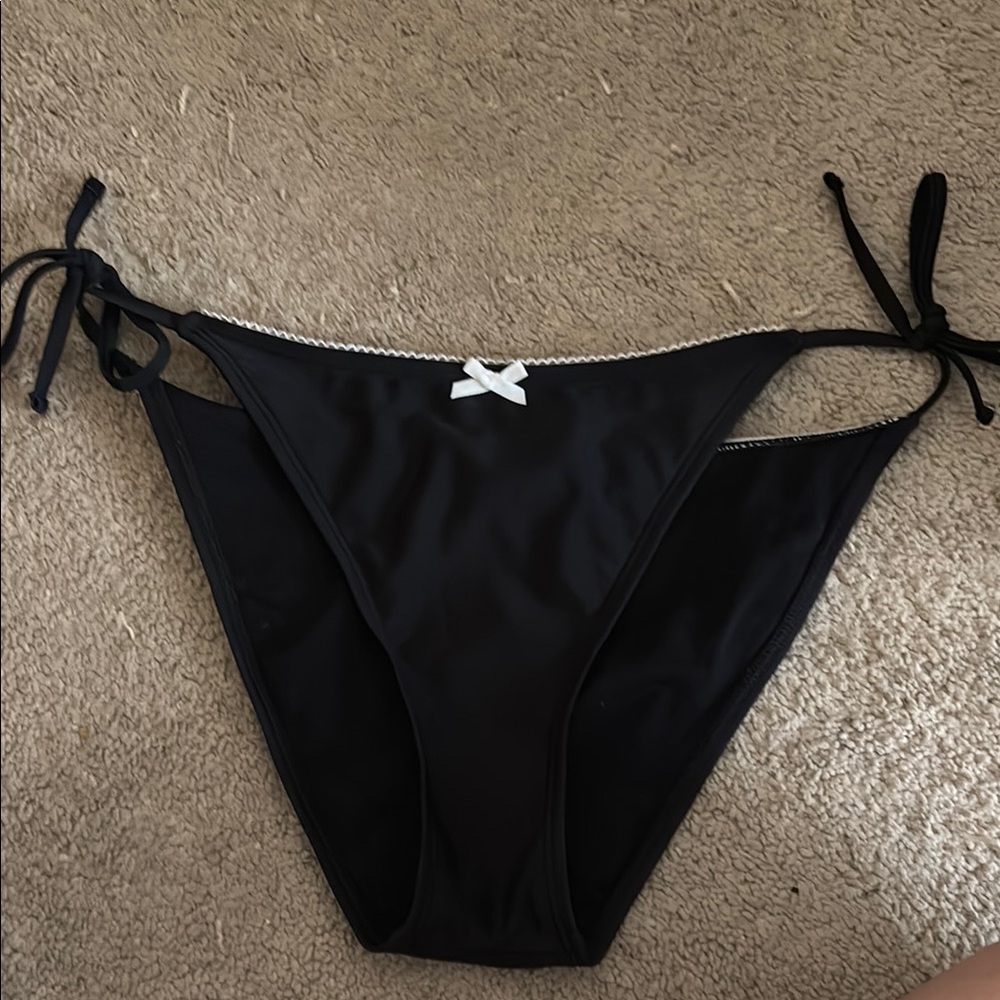 Black Tie-Side Bikini Bottom 004C